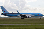 PH-OYI @ EHAM - TUI Airlines Netherlands - by Air-Micha