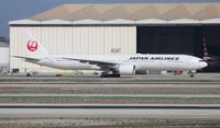 JA738J @ LAX - Japan Airlines - by Florida Metal