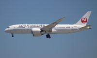 JA829J @ LAX - Japan Airlines - by Florida Metal