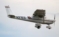 N37ES @ YIP - Cessna 150M