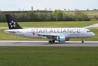 OE-LBX @ LOWW - Austrian Airlines A320 - by Andreas Ranner