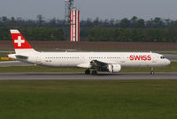 HB-IOH @ LOWW - Swiss International A321 - by Andreas Ranner