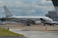 LX-GJC @ LFPB - GLOBAL JET LUXEMBURG A318 CJ - by fink123