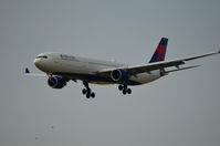 N812NW @ EHAM - DELTA A330 - by fink123