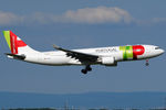 CS-TOP @ VIE - TAP Air Portugal - by Chris Jilli