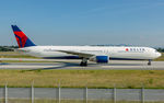 N833MH @ EDDF - taxying to the gate - by Friedrich Becker