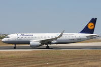 D-AIUQ @ LMML - A320 D-AIUQ Lufthansa - by Raymond Zammit