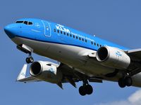 PH-BGI @ LFBD - KLM 1317 from Amsterdam landing runway 29 - by JC Ravon - FRENCHSKY