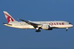 A7-BCL @ VIE - Qatar AIrways - by Chris Jilli