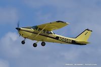 N5658R @ KOSH - Cessna 172F Skyhawk  C/N 17253289, N5658R - by Dariusz Jezewski www.FotoDj.com