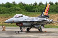 FA-123 @ LFBD - Belgian Air Force SABCA F-16AM Fighting Falcon, Flight line, Bordeaux-Mérignac Air Base 106 (LFBD-BOD) Open day 2017 - by Yves-Q