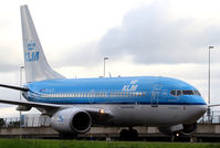 PH-BGO @ EHAM - KLM Boeing 737 - by Andreas Ranner