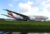 A6-EFD @ EHAM - Emirates SkyCargo Boeing 777 - by Andreas Ranner
