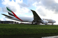 A6-EFD @ EHAM - Emirates SkyCargo Boeing 777 - by Andreas Ranner