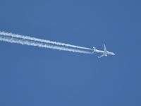 PH-HXC - Flight HV6116, Malaga to Amsterdam, level 380 under Bordeaux airport and my garden..... - by JC Ravon - FRENCHSKY