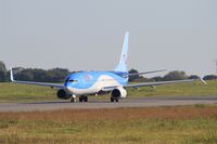 OO-JEF @ LFRB - Boeing 737-8K5, Taxiing to holding point rwy 07R, Brest-Bretagne airport (LFRB-BES) - by Yves-Q