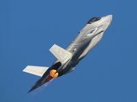11-5038 @ OSH - F-35A - by Florida Metal