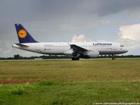 D-AIQW @ EDDL - Airbus A320-211 - LH DLH Lufthansa 'Kleve' - 1367 - D-AIQW - 29.07.2015 - DUS - by Ralf Winter