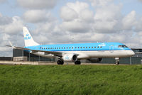 PH-EZZ @ EHAM - KLM Cityhopper ERJ-190 - by Andreas Ranner