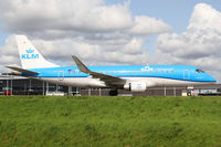 PH-EXN @ EHAM - KLM Cityhopper ERJ-170 - by Andreas Ranner