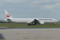 JA738J @ LFPG - Japan Airlines - by Jan Buisman
