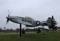 44-72989 @ KCMY - North American P-51D