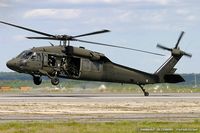 86-24490 @ KOQU - UH-60A Blackhawk 86-24490 from 2-4th Avn Quonset Point, RI - by Dariusz Jezewski www.FotoDj.com
