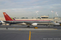 N556NW @ KLGA - Boeing 757-251  C/N 33392, N556NW - by Dariusz Jezewski www.FotoDj.com