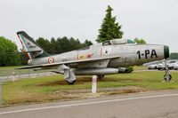 29094 @ LFSI - Republic F-84F Thunderstreak, Preserved at St Dizier-Robinson Air Base 113 (LFSI) - by Yves-Q