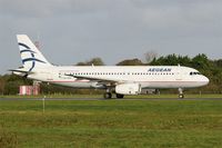 SX-DVS @ LFRB - Airbus A320-232, Taxiing to holding point rwy 25L, Brest-Bretagne airport (LFRB-BES) - by Yves-Q
