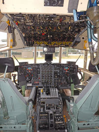 16805 @ LPMT - Cockpit. - by Nuno Filipe Lé Freitas