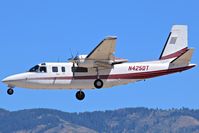 N425DT @ KBOI - Landing RWY 28L. - by Gerald Howard