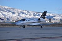 N721ES @ KBOI - Taxiing on Bravo. - by Gerald Howard