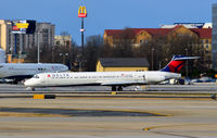 N933DL @ KATL - Landing Atlanta - by Ronald Barker