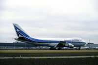 LV-MLP @ EHAM - Aerolineas Argentinas Boeing 747-287B landing at Schiphol airport, the Netherlands, 1987 - by Van Propeller