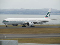 B-KQO @ NZAA - landing at AKL - by magnaman