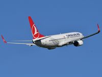 TC-JVZ @ LPPT - take off runway 03 to Istambul - by JC Ravon - FRENCHSKY