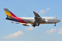 HL7418 @ EDDF - Asiana B744 on finals to FRA. - by FerryPNL