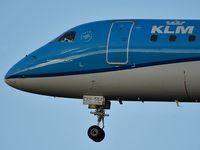 PH-EXH @ LFBD - KL1317 from Amsterdam landing runway 29 - by Jean Christophe Ravon - FRENCHSKY
