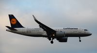 D-AINA @ EGLL - Taken from the grass verge on 29L threshold - by m0sjv