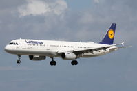 D-AISZ @ LMML - A321 D-AISZ Lufthansa - by Raymond Zammit