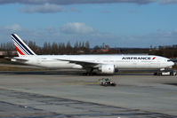 F-GSQD @ LFPG - Taxiing - by micka2b