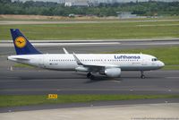 D-AIUF @ EDDL - Airbus A320-214 - LH DLH Lufthansa - 6141 - D-AIUF - 23.05.2017 - DUS - by Ralf Winter