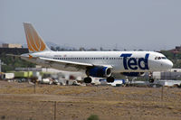 N497UA @ KPHX - No comment - by Dave Turpie