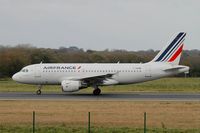 F-GPMB @ LFRB - Airbus A319-113, Taxiing to holding point rwy 07R, Brest-Bretagne airport (LFRB-BES) - by Yves-Q
