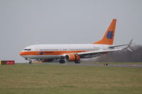 D-ATUF @ EGSH - Arriving at Norwich for repaint, farewell to retro Hapag Lloyd - by AirbusA320