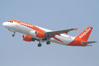 OE-IZT @ LOWW - easyJet Europe A320 - by Andreas Ranner