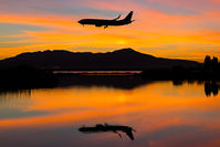 EI-EKZ @ LIEE - LANDING 14R SUNSET - by Gian Luca Onnis SARDEGNA SPOTTERS