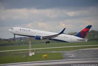 N1201P @ EDDL - Boeing 767-322ER - DL DAL Delta Air Lines - 28458 - N1201P - 27.04.2016 - DUS - by Ralf Winter