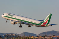 EI-IXH @ LIEE - TAKEOFF 32L - by Gian Luca Onnis SARDEGNA SPOTTERS